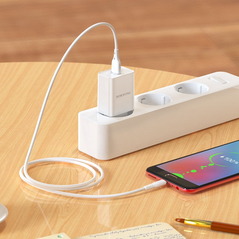 Įkroviklis Borofone BN5 QC 3.0 18W + microUSB, baltas