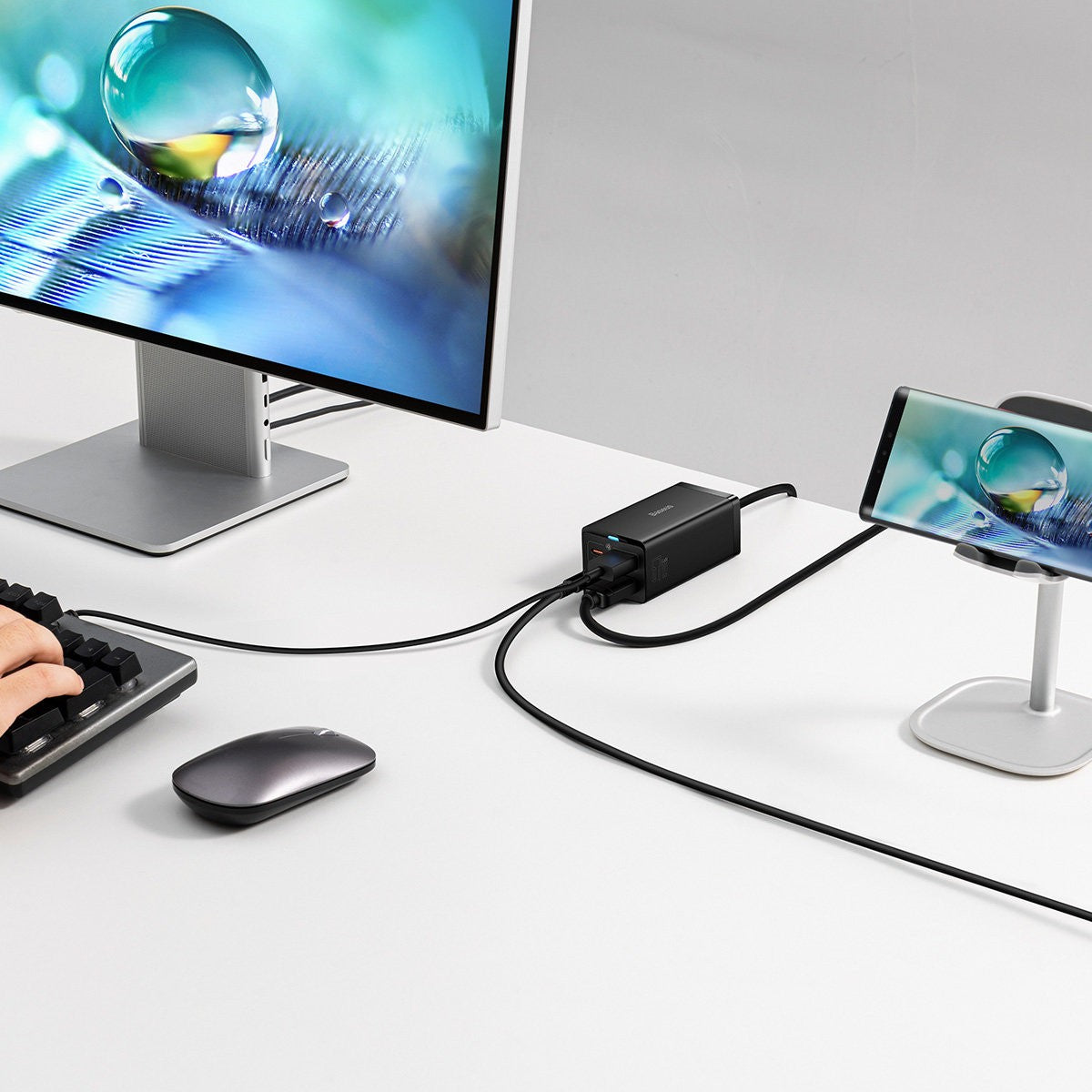 Įkroviklis Baseus GaN5 Pro 2xType-C/USB/HDMI 67W juodas CCGP110201