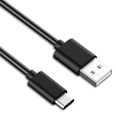 Juodas USB ir USB-C kabelis ant balto fono.