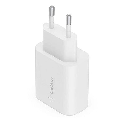 Įkroviklis Belkin Boost Charge USB-C PD 3.0 PPS 25W + USB-C to Lightning kabelis baltas
